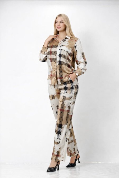 طقم كم طويل بيربري