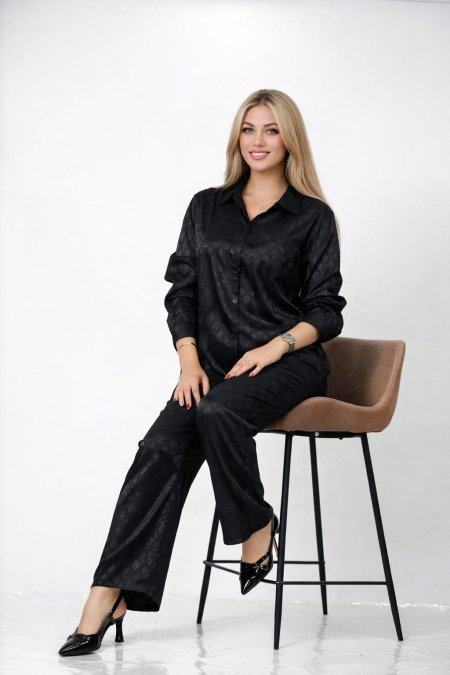 طقم كم طويل لويس فيتون