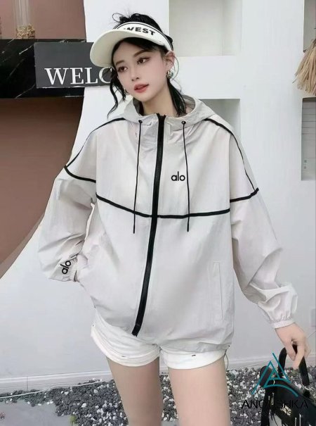 رمادي/باطوني