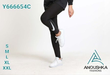 تايتس رياضي نايك