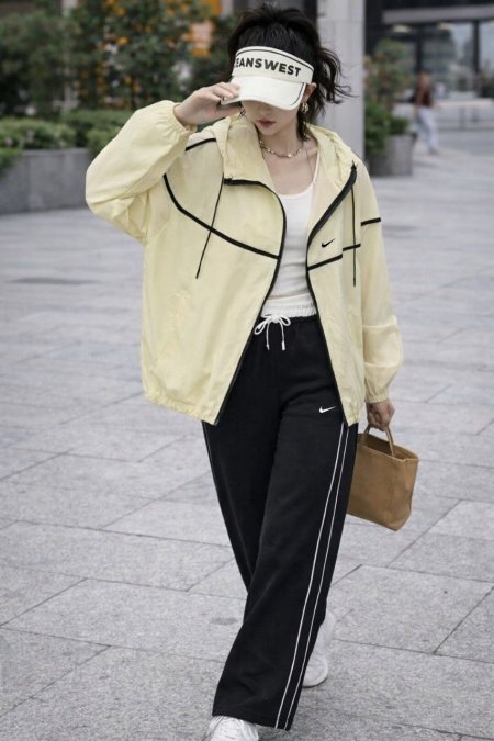 بدلة نايك (جاكيت براشوت + بنطلون قطن رجل عريضة)