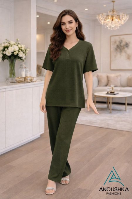 طقم قطن ثقيل نص كم عملي للطلعات او للبيت