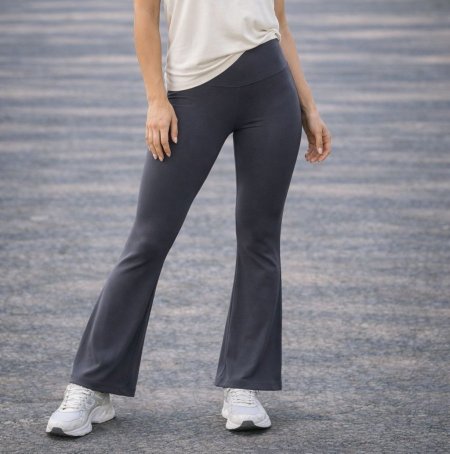 تايتس نايك اسبانيولي فل ليكرا