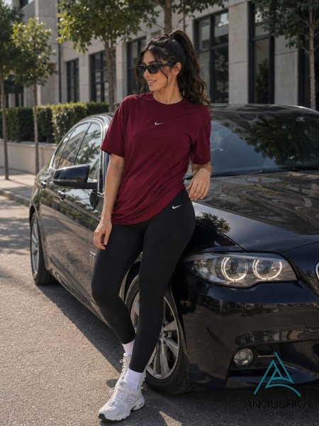 خمري وأسود